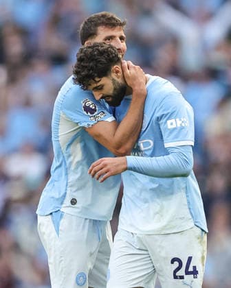 Premier League: Manchester City v Bournemouth Ruben Dias of Manchester City and Josko Gvardiolof Manchester City celebrate the 2-1 win during the Premier League match Manchester City vs Bournemouth at Etihad Stadium, Manchester, United Kingdom on 23 August 2026 (Photo by Mark Cosgrove News Images) Manchester Etihad Stadium Greater Manchester United, ManU Kingdom Copyright: xMarkxCosgrove NewsxImagesx
