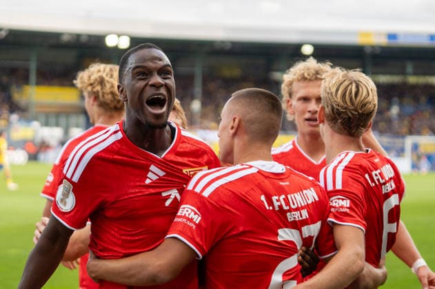Deutschland: Fussball DFB-Pokal, 1. Runde 2026 2027, Eintracht Braunschweig - 1. FC Union Berlin am 23.08.2026 in Braunschweig (Eintracht-Stadion): Tor zum 2:3 Marin Ljubicic (1. FC Union Berlin, 27) Jubel, Freude, Torjubel, Emotionen Ilyas Ansah (1. FC Union Berlin, 10) *** German Soccer DFB Cup, 1st Round 2026–2027, Eintracht Braunschweig vs. 1. FC Union Berlin on August 23, 2026, at Eintracht Braunschweig Stadium; Goal to make it 2–3 by Marin Ljubicic of 1. FC Union Berlin, 27 Cheering, joy, goal celebration, emotions—Ilyas Ansah, 1. FC Union Berlin, 10 Copyright: xSvenxHeidmannx