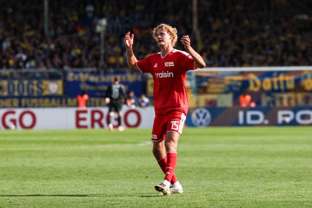 Torjubel - Torschütze Tom Rothe (1. FC Union Berlin,15) trifft zum 2-2 - 1. Hauptrunde DFB Pokal Saison 2026-2027 Eintracht Braunschweig vs. 1. FC Union Berlin im Eintracht Stadion in Braunschweig - Aktion,Fußball,Mann,Männer,Deutschland,23.08.2026 *** Goal celebration: Goal scorer Tom Rothe of 1. FC Union Berlin scores the 2-2 equalizer in the first round of the 2026-2027 DFB Cup season in the match between Eintracht Braunschweig and 1. FC Union Berlin at Eintracht Stadium in Braunschweig. Action, soccer, man,Men, Germany, August 23, 2026