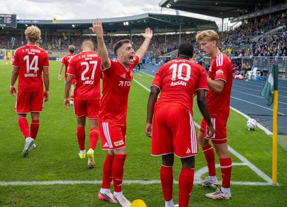 Fußball, Herren, Saison 2026 2027, DFB-Pokal (1. Runde), Eintracht Braunschweig - 1. FC Union Berlin, v. l. Leopold Querfeld (1. FC Union Berlin),Marin Ljubicic (1. FC Union Berlin), Josip Juranovic (1. FC Union Berlin), Ilyas Ansah (1. FC Union), Aljoscha Kemlein (1. FC Union Berlin), Jubel nach Tor zum 2:3, 23.08.2026, *** Soccer, Men s, 2026–2027 Season, DFB Cup First Round, Eintracht Braunschweig vs. 1. FC Union Berlin; from left: Leopold Querfeld (1. FC Union Berlin), Marin Ljubicic (1. FC Union Berlin), Josip Juranovic (1. FC Union Berlin), Ilyas Ansah, 1. FC Union; Aljoscha Kemlein, 1. FC Union Berlin; celebration after the goal making the score 2–3, August 23, 2026, Copyright: xMatthiasxKochx