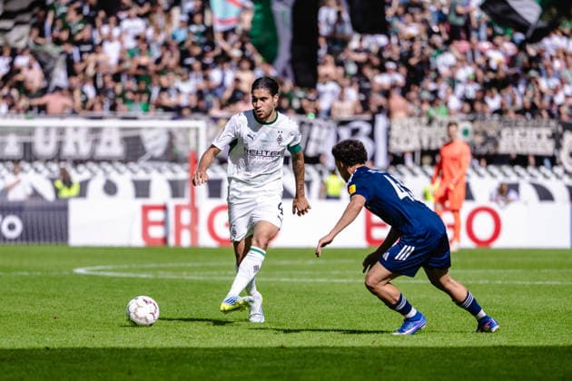 Kevin Diks (Borussia Moenchengladbach, 04) GER, TSV Schott Mainz vs. Borussia Moenchengladbach, DFB Pokal 1. Spieltag, Saison 2026 2027, 23.08.2026 Eibner-Pressefoto Attila Ziga GER, TSV Schott Mainz vs. Borussia Moenchengladbach, DFB Pokal 1. Spieltag, Saison 2026 2027, 23.08.2026 Mainz *** Kevin Diks, Borussia Mönchengladbach, 04 GER, TSV Schott Mainz vs. Borussia Mönchengladbach, DFB Cup, Matchday 1, 2026–2027 Season, August 23, 2026 Eibner Press Photo Attila Ziga GER, TSV Schott Mainz vs. Borussia Mönchengladbach, DFB Cup Matchday 1, 2026–2027 Season, August 23, 2026 Mainz Copyright: xEibner-Pressefotox EP_AZA