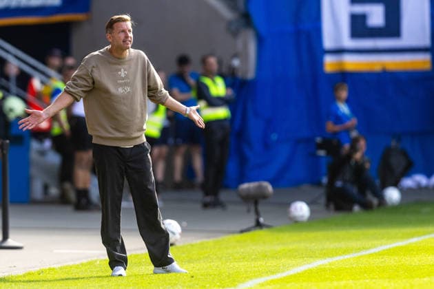 Jena , 230826, DFB Pokal FC Carl-Zeiss Jena gegen SV Darmstadt 98 im Bild: Trainer Florian Kohfeldt (Darmstadt) *** Jena, August 26, 2023, DFB Cup: FC Carl Zeiss Jena vs. SV Darmstadt 98; Pictured: Coach Florian Kohfeldt (Darmstadt)