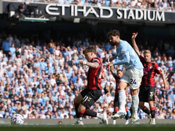 Josko Gvardiol shoots to score the 2nd Manchester City goal Manchester City v Bournemouth, Premier League, Football, Etihad Stadium, Manchester, UK - 23 Aug 2026Manchester Etihad Stadium United Kingdom EDITORIAL USE ONLY No use with unauthorised audio, video, data, fixture lists, club league logos or live services. Online in-match use limited to 120 images, no video emulation. No use in betting, games or single club league player publications.  Copyright: xWiredxPhotos Shutterstockx 17113667de