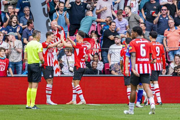 EINDHOVEN - Ivan Perisic of PSV Eindhoven celebrates his team s second goal with his teammates during the Eredivisie match between PSV Eindhoven and FC Groningen at the Philips Stadium on August 23, 2026, in Eindhoven, the Netherlands. KEVIN SENDERS ANP Eredivisie 2026 27 xVIxANPxSportx xMarcelxterxBalsxIVx 566112108 originalFilename: 566112108.jpg