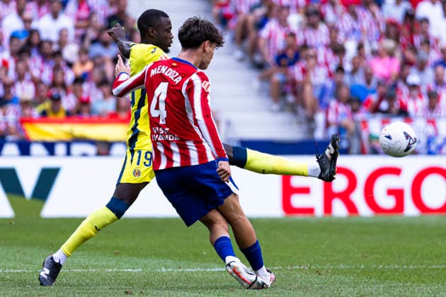 ESP: Atletico de Madrid v Villarreal CF La Liga EA Sports Rodrigo Mendoza of Atletico de Madrid is defended by Nicolas Pepe of Villarreal during La Liga EA Sports match between Atletico de Madrid and Villarreal CF at Estadio Riyadh Air Metropolitano on August 23, 2026 in Madrid, Spain. Madrid Madrid Spain Football *** ESP Atlético de Madrid vs. Villarreal CF La Liga EA Sports: Rodrigo Mendoza of Atlético de Madrid is defended by Nicolas Pepe of Villarreal during a La Liga EA Sports match between Atlético de Madrid and Villarreal CF at Estadio Riyadh Air Metropolitano on August 23, 2026 in Madrid, Spain Madrid Madrid Spain Soccer Copyright: xAlejandroxMatiasx