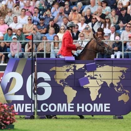 Richard Vogel (GER, Deutschland) mit Pferd Unites Touch S, aktueller Europameister und Sieger des Rolex Grand Prix von Aachen 2026 (CHIO Aachen)scheitert an der WM-Mauer, Reiterfehler, Hindernisfehler, Springen, FEI Jumping World Championship, WM, Weltmeisterschaft , FEI Jumping World Championship, Competition Individual Final, Longines-Prize, Longines-Preis, Finale Einzelwertung, Jumping , AACHEN - FEI World Championships 2026, Weltfest des Pferdesports, Reitsport Weltmeisterschaft 2026, Aachen 2026, Welcome Home 2026, Aachener Soers, 11. bis 23. August 2026, Reitsport, 23.08.2026, Aachen Aachener Soers Deutschland *** Richard Vogel (GER), Germany, riding Unites Touch S, the reigning European champion and winner of the 2026 Rolex Grand Prix at CHIO Aachen, fails to clear the World Championship Wall due to a rider error and a fault at a jump; show jumping; FEI Jumping World Championship, FEI Jumping World Championship, Individual Final, Longines Prize, Longines Award, Individual Final, Jumping, AACHEN FEI World Championships 2026, World Festival of Equestrian Sports, 2026 Equestrian World Championships, Aachen 2026, Welcome Home 2026, Aachen Soers, August 11–23, 2026, Equestrian Sports, August 23, 2026, Aachen Soers, Germany