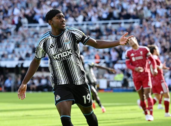 Newcastle Upon Tyne, England, 23rd August 2026. Anthony Elanga of Newcastle United celebrates scoring the first goal during the Newcastle United vs Liverpool Premier League match at St. James Park, Newcastle Upon Tyne. Picture credit should read: Anna Gowthorpe Sportimage EDITORIAL USE ONLY. No use with unauthorised audio, video, data, fixture lists, club league logos or live services. Online in-match use limited to 120 images, no video emulation. No use in betting, games or single club league player publications. SPI_024_AG_Newcastle_Liverpool SPI-4932-0024