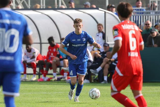 4 Dressler, Bastian (Krieschow) Fußball DFB-Pokal 2026 2027 1. Hauptrunde VfB Krieschow 1921 - 1. FSV Mainz 05 *** 4 Dressler, Bastian Krieschow Soccer DFB Cup 2026 2027 1 Main Round VfB Krieschow 1921 1 FSV Mainz 05