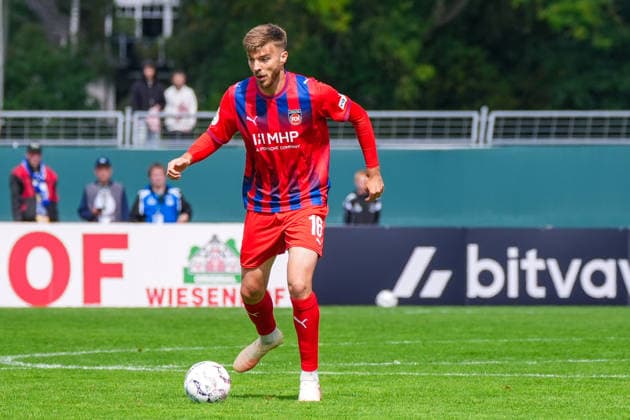 Julian Niehues (1. FC Heidenheim, 16), Deutschland: Fussball, DFB Pokal, Saison 2026 27, 1. Runde, 23.08.2026, SSV Jeddeloh II vs 1. FC Heidenheim, Marschweg-Stadion (Oldenburg, Niedersachsen) *** Julian Niehues, 1 FC Heidenheim, 16, German Soccer, DFB Cup, 2026–27 Season, First Round, August 23, 2026, SSV Jeddeloh II vs. 1 FC Heidenheim, Marschweg Stadium, Oldenburg, Lower Saxony Copyright: xLeonxFrickx