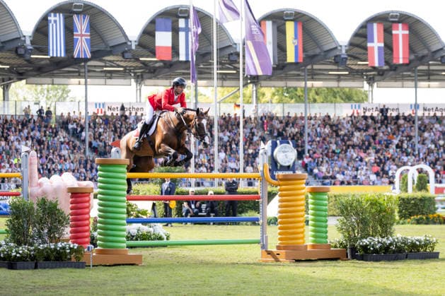 Steve GUERDAT (SUI) auf Dynamix de Belheme, im Sprung, Einzelbild, Einzelaktion, Aktion, Springen S3, Umlauf B, FEI Jumping World Championship, WM, Weltmeisterschaft - Individual Final - LONGINES-Preis, am 23.08.2026, FEI Reit Weltmeisterschaft Aachen 2026 vom 11. - 23.08.2026 in Aachen Deutschland; Â *** Steve GUERDAT SUI on Dynamix de Belheme, in mid-jump, single frame, single action, action, Jumping S3, Round B, FEI Jumping World Championship Individual Final LONGINES Prize, on August 23, 2026, FEI World Equestrian Championships Aachen 2026, August 11–23, 2026, in Aachen, Germany Â