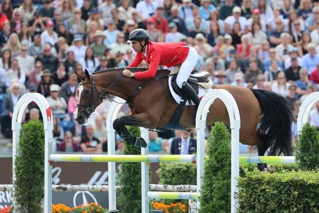 Weltmeister Steve Guerdat (SUI, Schweiz) mit Pferd Dynamix de Belheme am WM-Sprung , Springen, FEI Jumping World Championship, WM, Weltmeisterschaft , FEI Jumping World Championship, Competition Individual Final, Longines-Prize, Longines-Preis, Finale Einzelwertung, Jumping , AACHEN - FEI World Championships 2026, Weltfest des Pferdesports, Reitsport Weltmeisterschaft 2026, Aachen 2026, Welcome Home 2026, Aachener Soers, 11. bis 23. August 2026, Reitsport, 23.08.2026, Aachen Aachener Soers Deutschland *** World Champion Steve Guerdat (SUI, Switzerland) with his horse Dynamix de Belheme at the World Championships in Jumping, FEI Jumping World Championship, FEI Jumping World Championship, Individual Final, Longines Prize, Jumping, AACHEN FEI World Championships 2026, World Festival of Equestrian Sports, 2026 Equestrian World Championships, Aachen 2026, Welcome Home 2026, Aachen Soers, August 11–23, 2026, Equestrian Sports, August 23, 2026, Aachen Soers, Germany