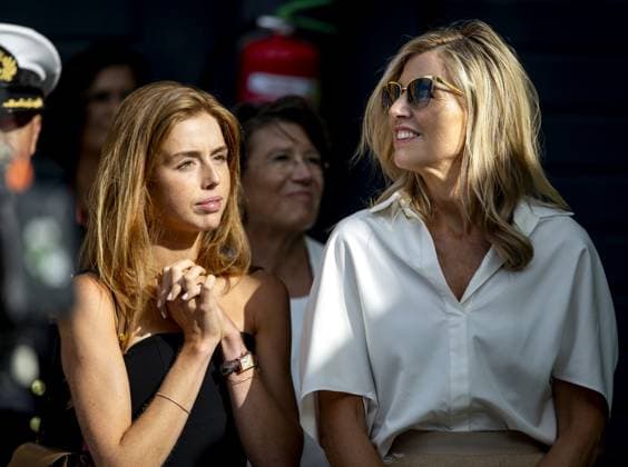 ZANDVOORT - Princess Alexia and Queen Maxima during the F1 Dutch Grand Prix at the Zandvoort Circuit. SANDER KONING ANP xVIxANPxSportx xxANPxIVx 566114204 originalFilename: 566114204.jpg