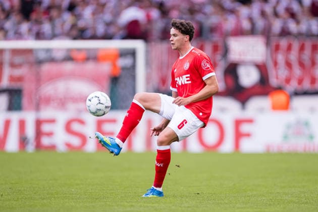 23.08.2026, Fussball, 1. Runde im DFB-Pokal, Rot-Weiss Essen - FC St. Pauli. Max Geschwill (Rot-Weiss Essen). Essen Stadion an der Hafenstraße NRW Deutschland xRHR-FOTO DEx *** August 23, 2026, Soccer, 1st Round of the DFB Cup, Rot-Weiss Essen vs. FC St. Pauli, Max Geschwill, Rot-Weiss Essen, Essen Stadion an der Hafenstraße, North Rhine-Westphalia, Germany, xRHR, PHOTO DEx Copyright: DennisxEwert RHR-FOTOx RHR-FOTO DE