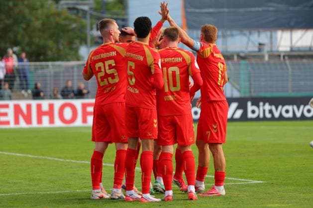 23.08.26, GER, DFB-Pokal, Fussball, 1.Runde, Saison 2026 2027, Dietmar-Scholze-Stadion an der Lohmuehle, 1.FC Phönix Lübeck vs SC Paderborn 07 Torjubel Jubel. Torschütze Torschuetze Jano ter Horst (SC Paderborn 07 21) jubelt ueber das Tor zum 0:1 Foto nordphoto GmbH Tauchnitz Luebeck Dietmar-Scholze-Stadion an der Lohmuehle SH Germany *** August 23, 2026, Germany, DFB Cup, Soccer, First Round, 2026–2027 Season, Dietmar Scholze Stadium an der Lohmühle, 1 FC Phönix Lübeck vs. SC Paderborn 07 Goal celebration Cheers Goal scorer(s) Jano ter Horst, SC Paderborn 07, 21, celebrates the goal that made it 0–1 Photo: nordphoto GmbH Tauchnitz, Lübeck, Dietmar Scholze Stadium an der Lohmuehle, SH, Germany Copyright: xnordphotoxGmbHx xTauchnitzx