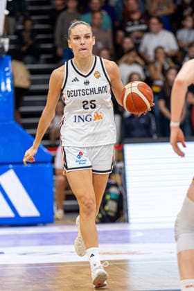 GOETTINGEN, GERMANY - AUGUST 23: Clara Bielefeld (Germany, 25) with ball during the exhibition game, match between Germany vs. Hungary at Sparkassen-Arena on August 23, 2026 in Goettingen, Germany. Lower Saxony Germany Copyright: xBEAUTIFULxSPORTS Freudensteinx
