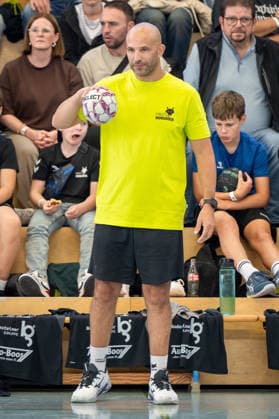 Trainer HSG Hunsrück Maouia Ben Maouia DHB-Pokal: HSG Hunsrück TuS Metzingen Sohren *** HSG Hunsrück Coach Maouia Ben Maouia DHB Cup HSG Hunsrück TuS Metzingen Sohren Copyright: xEibner-Pressefotox EP_EFS