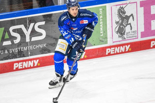 Straubing Tigers vs. Grizzlys Wolfsburg, Eishockey, Deutsche Eishockey Liga, Penny DEL, Vorbereitungsspiel, Gaeuboden Cup, Saison 2026 2027 am 23.08.2026 Joseph Duszak (Straubing Tigers), Eishockey Herren, Deutsche Eishockey Liga, Penny DEL, Vorbereitungsspiel, Gaeuboden Cup, Saison 2026 2027 am 23.08.2026 im Eisstadion am Pulverturm, Straubing Tigers (blau) gegen Grizzlys Wolfsburg (beige) *** Straubing Tigers vs. Grizzlys Wolfsburg, Ice Hockey, German Ice Hockey League, Penny DEL, Preseason Game, Gaeuboden Cup, 2026–2027 Season on August 23, 2026, Joseph Duszak, Straubing Tigers, Men s Ice Hockey, German Ice Hockey League, Penny DEL, Preseason Game, Gaeuboden Cup, 2026–2027 Season on August 23, 2026, at the Eisstadion am Pulverturm; Straubing Tigers (blue) vs. Grizzlys Wolfsburg (beige)
