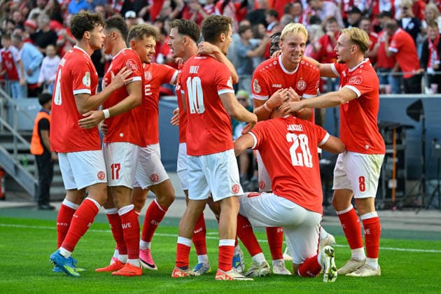 Essen, Stadion an der Hafenstrasse, 23.08.26, GER, Herren, DFB-Pokal, 1.Runde, Saison 2026-2027: RW Essen - FC St.Pauli Bild: Marek JANSSEN (Essen) jubelt nach seinem Tor zum 1:0 Only for editorial use! DFB regulations prohibit any use of photographs as image sequences and or quasi-video. Nordrhein-Westfalen Deutschland *** Essen, Stadion an der Hafenstrasse, August 23, 2026, GER, Men s, DFB Cup, 1st Round, 2026–2027 Season, RW Essen vs. FC St. Pauli. Photo by Marek JANSSEN. Essen celebrates after scoring the 1–0 goal. For editorial use only. DFB regulations prohibit any use of photographs as image sequences and or quasi-video. North Rhine-Westphalia, Germany