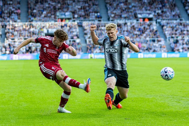 Football - FA Premier League - Newcastle United FC v Liverpool FC NEWCASTLE-UPON-TYNE, ENGLAND - Saturday, August 22, 2026: Liverpool s Victor Munoz during the FA Premier League match between Newcastle United FC and Liverpool FC at St James Park. (Photo by David Rawcliffe Propaganda) NEWCASTLE-UPON-TYNE St James Park TYNE AND WEAR ENGLAND  Copyright: xDavidxRawcliffex P2026-08-23-Newcastle_Liverpool-158