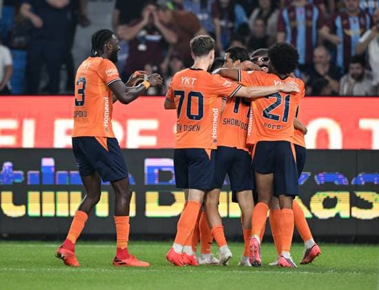 Trabzonspor v Basaksehir - Turkish Super Lig TRABZON, TURKIYE - AUGUST 23: Istanbul Basaksehir players celebrate a goal during the Turkish Super Lig week 2 match between Trabzonspor and Istanbul Basaksehir at Papara Park in Trabzon, Turkiye, on August 23, 2026. Hakan Burak Altunoz Anadolu Trabzon Turkey. Editorial use only. Please get in touch for any other usage.  Copyright: x2026xAnadoluxHakanxBurakxAltunozx