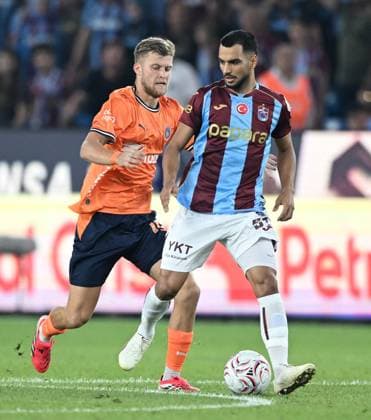 Trabzonspor v Basaksehir - Turkish Super Lig TRABZON, TURKIYE - AUGUST 23: Trabzonspor s Melih Kabasakal competes during the Turkish Super Lig week 2 match between Trabzonspor and Istanbul Basaksehir at Papara Park in Trabzon, Turkiye, on August 23, 2026. Hakan Burak Altunoz Anadolu Trabzon Turkey. Editorial use only. Please get in touch for any other usage.  Copyright: x2026xAnadoluxHakanxBurakxAltunozx