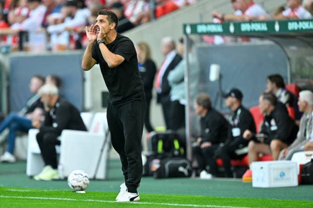 Essen, Stadion an der Hafenstrasse, 23.08.26, GER, Herren, DFB-Pokal, 1.Runde, Saison 2026-2027: RW Essen - FC St.Pauli Bild: Trainer Marcel RAPP (St.Pauli) Only for editorial use! DFB regulations prohibit any use of photographs as image sequences and or quasi-video. Nordrhein-Westfalen Deutschland *** Essen, Stadion an der Hafenstrasse, August 23, 2026, GER, Men s, DFB Cup, 1st Round, 2026–2027 Season, RW Essen vs. FC St. Pauli, Photo: Coach Marcel RAPP, St. Pauli. For editorial use only. DFB regulations prohibit any use of photographs as image sequences and or quasi-video. North Rhine-Westphalia, Germany