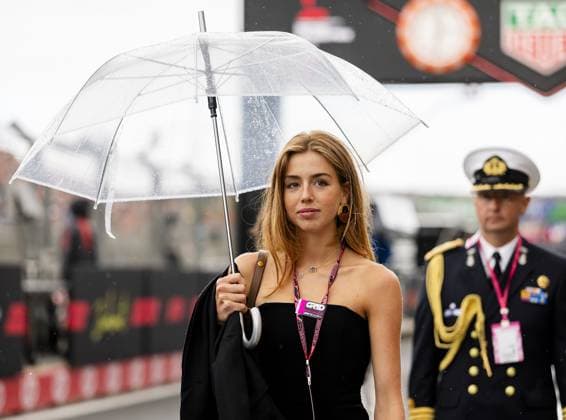 ZANDVOORT - Princess Alexia walks through the pit lane during the F1 Dutch Grand Prix at the Circuit Zandvoort. REMKO DE WAAL ANP xVIxANPxSportx xxANPxIVx 566119453 originalFilename: 566119453.jpg