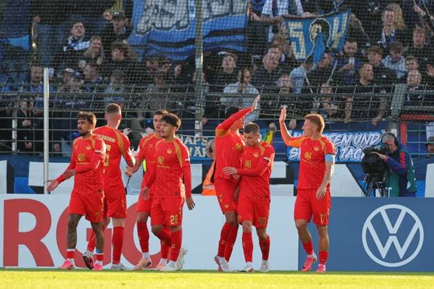 23.08.26, GER, DFB-Pokal, Fussball, 1.Runde, Saison 2026 2027, Dietmar-Scholze-Stadion an der Lohmuehle, 1.FC Phönix Lübeck vs SC Paderborn 07 Torjubel Jubel. Torschütze Torschuetze Stefano Marino (SC Paderborn 07 30) jubelt ueber das Tor zum 1:3 Foto nordphoto GmbH Tauchnitz Luebeck Dietmar-Scholze-Stadion an der Lohmuehle SH Germany *** August 26, 2023, Germany, DFB Cup, Soccer, First Round, 2026–2027 Season, Dietmar Scholze Stadium an der Lohmuehle, 1. FC Phönix Lübeck vs. SC Paderborn 07 Goal celebration Cheering Goal scorer(s) Stefano Marino of SC Paderborn 07 celebrates the goal that made it 1–3 Photo: nordphoto GmbH, Tauchnitz, Lübeck, Dietmar Scholze Stadium an der Lohmuehle, SH, Germany Copyright: xnordphotoxGmbHx xTauchnitzx