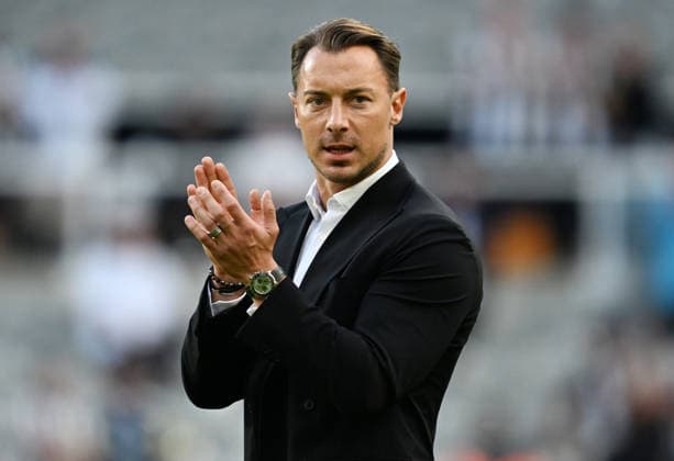 Newcastle Upon Tyne, England, 23rd August 2026. Matthias Jaissle manager of Newcastle United claps the fans during the Newcastle United vs Liverpool Premier League match at St. James Park, Newcastle Upon Tyne. Picture credit should read: Anna Gowthorpe Sportimage EDITORIAL USE ONLY. No use with unauthorised audio, video, data, fixture lists, club league logos or live services. Online in-match use limited to 120 images, no video emulation. No use in betting, games or single club league player publications. SPI_060_AG_Newcastle_Liverpool SPI-4932-0055