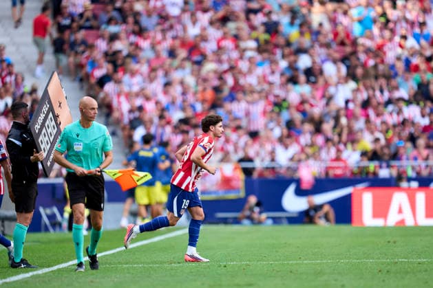 ESP: Atletico de Madrid - Villarreal CF. La Liga EA Sports. Matchday 2 Julian Alvarez of Atletico de Madrid during the La Liga EA Sports match between Atletico de Madrid and Villarreal CF played at Riyadh Metropolitano Stadium on August 23, 2026 in Madrid, Spain. kpng Copyright: xCesarxCebollax xPRESSINPHOTOx PS_2627_ATM_VIL_1273