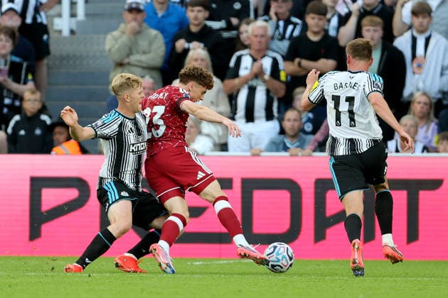 Newcastle United v Liverpool - Premier League 2026 27 Lewis Hall of Newcastle United fouls Victor Munoz of Liverpool which results in a penalty during the Premier League 2026 27 match between Newcastle United and Liverpool FC at St James Park on August 23, 2026 in Newcastle upon Tyne, England. WARNING! This Photograph May Only Be Used For Newspaper And Or Magazine Editorial Purposes. May Not Be Used For Publications Involving 1 player, 1 Club Or 1 Competition Without Written Authorisation From Football DataCo Ltd. For Any Queries, Please Contact Football DataCo Ltd on +44 (0) 207 864 9121 Newcastle upon Tyne St. James Park England United Kingdom Copyright: xAllstarxPicturexLibraryxLtdx