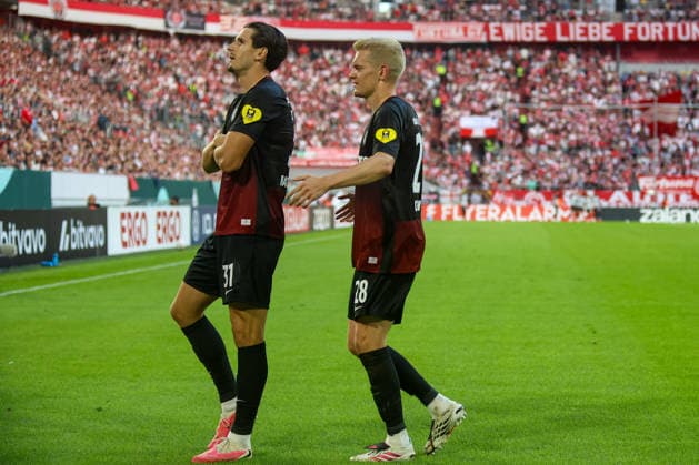 23.08.2026, GER, Fussball, Herren, DFB Pokal , Saison 2026 2027, Fortuna Düsseldorf - SC Freiburg Igor MatanoviÄ‡ (SCF) Torjubel, jubelt nach seinem Treffer zum 0:2 mit Matthias Ginter (SCF) *** August 23, 2026, Germany, Soccer, Men s, DFB Cup, 2026–2027 Season, Fortuna Düsseldorf vs. SC Freiburg; Igor Matanovic (SCF) celebrates his goal to make it 0–2 with Matthias Ginter (SCF) Copyright: xSvenxHanischx