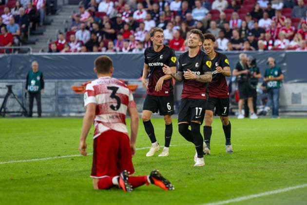 23.08.2026, GER, Fussball, Herren, DFB Pokal , Saison 2026 2027, Fortuna Düsseldorf - SC Freiburg Lukas Kübler (SCF) Torjubel, jubelt nach seinem Treffer zum 0:3 *** August 23, 2026, Germany, Soccer, Men s, DFB Cup, 2026–2027 Season, Fortuna Düsseldorf vs. SC Freiburg; Lukas Kübler (SCF) celebrates his goal, making the score 0–3 Copyright: xSvenxHanischx