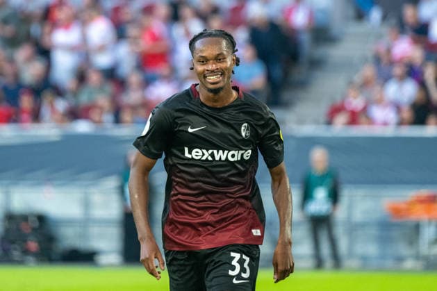 Jordy Makengo (SC Freiburg, 33) bejubelt sein Tor zum 4:1. Fortuna Duesseldorf vs. SC Freiburg, Fussball, DFB-Pokal, 1. Runde, Saison 2026 2027, 23.08.2026 DFL DFB Regulations prohibit any use of Photographs as image sequences and or Quasivideo Fortuna Duesseldorf vs. SC. Freiburg, DFB-Pokal, 1. Runde, Saison 2026 2027, 23.08.2026 Duesseldorf *** Jordy Makengo of SC Freiburg, 33, celebrates his goal to make it 4–1 in the match between Fortuna Düsseldorf and SC Freiburg, soccer, DFB Cup, 1st round, 2026–2027 season, August 23, 2026 DFL and DFB regulations prohibit any use of photographs as image sequences and or quasi-video Fortuna Düsseldorf vs. SC Freiburg, DFB Cup, Round 1, 2026–2027 season, August 23, 2026, Düsseldorf Copyright: xEibner-Pressefoto ThomasxHaeslerx EP_THR