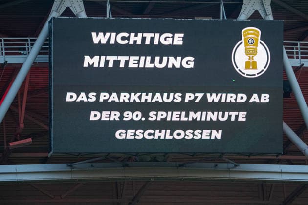 Deutschland: Fussball Saison 2026 2027, DFB-Pokal Runde 1, Fortuna Düsseldorf vs SC Freiburg - MERKUR SPIEL-ARENA (Düsseldorf): Bildschirm, Mitteilung, Info Düsseldorf MERKUR SPIEL-ARENA-Stadion Deutschland *** Germany Soccer Season 2026–2027, DFB Cup Round 1, Fortuna Düsseldorf vs. SC Freiburg, MERKUR SPIEL ARENA Düsseldorf, Screen, Announcement, Info, Düsseldorf, MERKUR SPIEL ARENA Stadium, Germany Copyright: xOrhanxHabashx