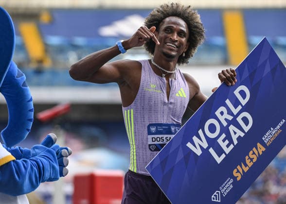 Silesia Diamond League Meeting 2026 In Chorzow CHORZOW, POLAND - AUGUST 23: Alison dos Santos of Brazil celebrates after competing in the Men s 400m Hurdles Final at the Silesia Diamond League meeting of the 2026 Wanda Diamond League circuit at Silesian Stadium on August 23, 2026 in Chorzow, Poland. Stringer Anadolu Chorzow Poland. Editorial use only. Please get in touch for any other usage.  Copyright: x2026xAnadoluxStringerx