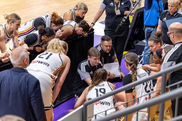 GOETTINGEN, GERMANY - AUGUST 23: Time Out German team during the exhibition game, match between Germany vs. Hungary at Sparkassen-Arena on August 23, 2026 in Goettingen, Germany. Lower Saxony Germany Copyright: xBEAUTIFULxSPORTS Freudensteinx