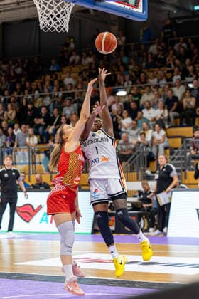 GOETTINGEN, GERMANY - AUGUST 23: Alexis Peterson (Germany, 1) with ball during the exhibition game, match between Germany vs. Hungary at Sparkassen-Arena on August 23, 2026 in Goettingen, Germany. Lower Saxony Germany Copyright: xBEAUTIFULxSPORTS Freudensteinx