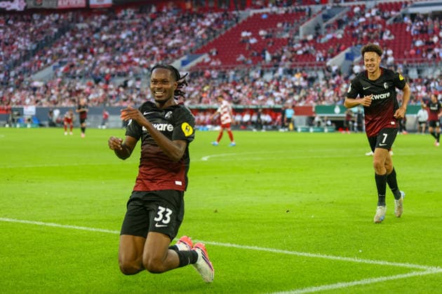 23.08.2026, GER, Fussball, Herren, DFB Pokal , Saison 2026 2027, Fortuna Düsseldorf - SC Freiburg Jordy Makengo (SCF) Torjubel, jubelt nach seinem Treffer zum 0:4 *** August 23, 2026, GER, Soccer, Men s, DFB Cup, 2026–2027 Season, Fortuna Düsseldorf vs. SC Freiburg; Jordy Makengo (SCF) celebrates his goal, making the score 0–4 Copyright: xSvenxHanischx