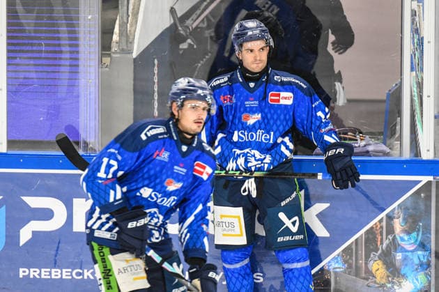 Straubing Tigers vs. Grizzlys Wolfsburg, Eishockey, Deutsche Eishockey Liga, Penny DEL, Vorbereitungsspiel, Gaeuboden Cup, Saison 2026 2027 am 23.08.2026 Joseph Duszak (Straubing Tigers), Eishockey Herren, Deutsche Eishockey Liga, Penny DEL, Vorbereitungsspiel, Gaeuboden Cup, Saison 2026 2027 am 23.08.2026 im Eisstadion am Pulverturm, Straubing Tigers (blau) gegen Grizzlys Wolfsburg (beige) *** Straubing Tigers vs. Grizzlys Wolfsburg, Ice Hockey, German Ice Hockey League, Penny DEL, Preseason Game, Gaeuboden Cup, 2026–2027 Season on August 23, 2026, Joseph Duszak, Straubing Tigers, Men s Ice Hockey, German Ice Hockey League, Penny DEL, Preseason Game, Gaeuboden Cup, 2026–2027 Season on August 23, 2026, at the Eisstadion am Pulverturm, Straubing Tigers (blue) vs. Grizzlys Wolfsburg (beige)
