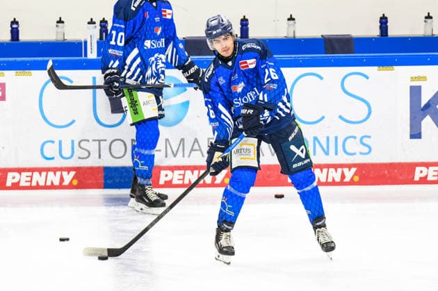 Straubing Tigers vs. Grizzlys Wolfsburg, Eishockey, Deutsche Eishockey Liga, Penny DEL, Vorbereitungsspiel, Gaeuboden Cup, Saison 2026 2027 am 23.08.2026 Moritz Kukuk (Straubing Tigers), Eishockey Herren, Deutsche Eishockey Liga, Penny DEL, Vorbereitungsspiel, Gaeuboden Cup, Saison 2026 2027 am 23.08.2026 im Eisstadion am Pulverturm, Straubing Tigers (blau) gegen Grizzlys Wolfsburg (beige) *** Straubing Tigers vs. Grizzlys Wolfsburg, Ice Hockey, German Ice Hockey League, Penny DEL, Preseason Game, Gaeuboden Cup, 2026–2027 Season on August 23, 2026, Moritz Kukuk, Straubing Tigers, Men’s Ice Hockey, German Ice Hockey League, Penny DEL, Preseason Game, Gaeuboden Cup, 2026–2027 Season on August 23, 2026, at the Eisstadion am Pulverturm, Straubing Tigers (blue) vs. Grizzlys Wolfsburg (beige)