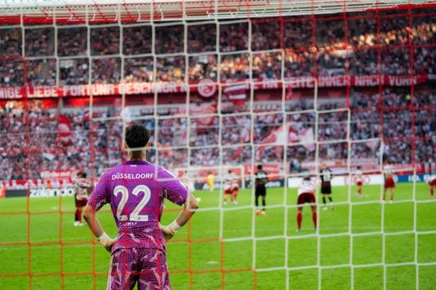 Fortuna Düsseldorf v SC Freiburg - DFB-Pokal First Round Fortuna Dusseldorf goalkeeper Louis Sascha Lord (22) looks dejected after the final whistle following his side s defeat against SC Freiburg in the DFB-Pokal first round at Merkur Spiel-Arena in Dusseldorf, Germany, August 23, 2026. Dusseldorf Merkur Spiel-Arena North Rhine-Westphalia Germany Copyright: xTaiseixIwamotox
