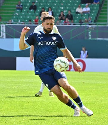 23.08.2026 - Fussball - Saison 2026 2027 - DFB Pokal Vereinspokal - 01. Runde: SpVgg Greuther Fürth ( Kleeblatt ) - VfL Bochum - Sportfoto Zink MeZi - xmexzix - regulations prohibit any use of photographs as image sequences and or quasi-video - Berkan Taz (10, VfL Bochum ) *** August 23, 2026 Soccer Season 2026–2027 DFB Cup Club Cup First Round SpVgg Greuther Fürth Kleeblatt vs. VfL Bochum Sports photo by Zink MeZi xmexzix; regulations prohibit any use of photographs as image sequences and or quasi-video. Berkan Taz 10, VfL Bochum