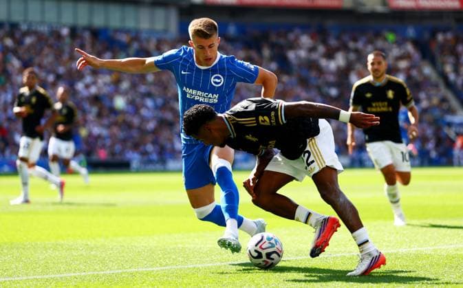 Costinha of Brighton and Hove Albion and Ian Maatsen of Aston Villa. Brighton and Hove Albion v Aston Villa, Premier League Football, Football, American Express Community Stadium, Brighton, UK - 23 Aug 2026Brighton American Express Community Stadi United Kingdom EDITORIAL USE ONLY No use with unauthorised audio, video, data, fixture lists, club league logos or live services. Online in-match use limited to 120 images, no video emulation. No use in betting, games or single club league player publications.  Copyright: xJamesxMarsh Shutterstockx 17112311cv