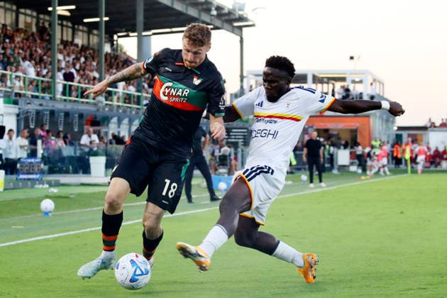 Venezia s Antoine Hainaut(18 Venezia FC) during the Serie A soccer match between Venezia FC and US Lecce in the Pier Luigi Penzo Stadium di Venice,north east Italy - August 23, 2026. - Soccer  Copyright: xPaolaxGarbuio LaPressex