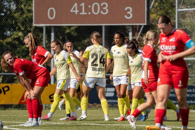 DÜDINGEN, FRIBOURG - AUGUST 23: Players of FC Basel 1893 celebrate after scoring a goal during the AXA Women’s Swiss Cup match between SC Düdingen and FC Basel 1893 at FKB Stadion Birchhölzli on August 23, 2026 in Düdingen, Fribourg, Switzerland.  Copyright: xLivioxBaeriswylx xSPPx Sportspressphoto_SPR213714