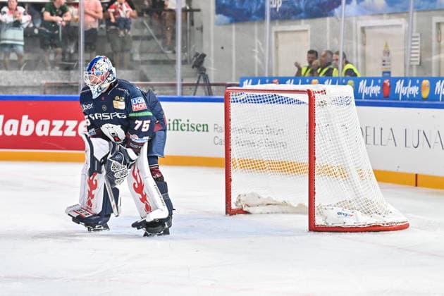 Dolomitencup 2026; Eisbären Berlin - Augsburger Panther; 23.08.2026 NEUMARKT, ITALY - 23. AUGUST: im Bild Jonas NEFFIN (Eisbären Berlin 75) Einzelfoto Freisteller während dem Testspiel zwischen den Eisbären Berlin und den Augsburger Panthern beim Dolomitencup in der Würth Arena Neumarkt *** Dolomite Cup 2026 Eisbären Berlin vs. Augsburger Panther August 23, 2026 NEUMARKT, ITALY August 23 Photo: Jonas NEFFIN, Eisbären Berlin, 75, isolated image taken during the exhibition game between the Eisbären Berlin and the Augsburger Panther at the Dolomiten Cup in the Würth Arena in Neumarkt Copyright: xBEAUTIFULxSPORTS Goldbergx