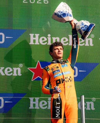 F1 Dutch Grand Prix - Lando Norris Celebrates Victory Lando Norris of McLaren Mastercard Formula 1 Team lifts his trophy on the podium during the 2026 Formula 1 Heineken Dutch Grand Prix at the Zandvoort Circuit in Zandvoort, Netherlands on August 23, 2026. Photo by Antoine Lapeyre Reveries Agency ABACAPRESS.COM Zandvoort Netherlands  Copyright: xAntoinexLapeyre ReveriesxAgency ABACAx