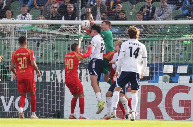 Markus Schubert (SC Paderborn 07) Fussball, Saison 2026 2027, Maenner, Herren, DFB Pokal, 1. Hauptrunde, Stadion Lohmuehle, Phoenix Luebeck gegen SC Paderborn, 2-4 DFL REGULATIONS PROHIBIT ANY USE OF PHOTOGRAPHS AS IMAGE SEQUENCES AND OR QUASI-VIDEO. *** Markus Schubert, SC Paderborn 07 Soccer, 2026–2027 Season, Men, DFB Cup, 1st Round, Lohmühle Stadium, Phoenix Lübeck vs. SC Paderborn, 2–4. DFL regulations prohibit any use of photographs as image sequences and or quasi-video.