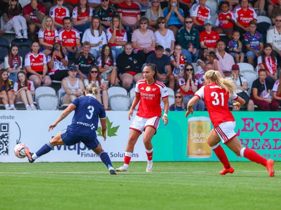 London Borehamwood, England - September 23: Lisa Baum with ball during the pre season match between Arsenal Women and Paris FC, at Mangata Developments Stadium, Meadow Park on September 23, 2026 in London, England Photo credit: Jody Demay-Davies SPP  Copyright: xJodyxDemay-Daviesx xSPPx Sportspressphoto_SPR213818